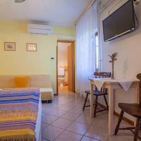 Rooms Ester Cres Dış mekan fotoğraf