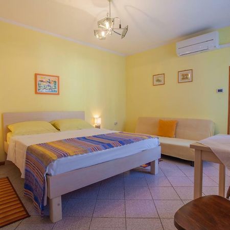 Rooms Ester Cres Dış mekan fotoğraf