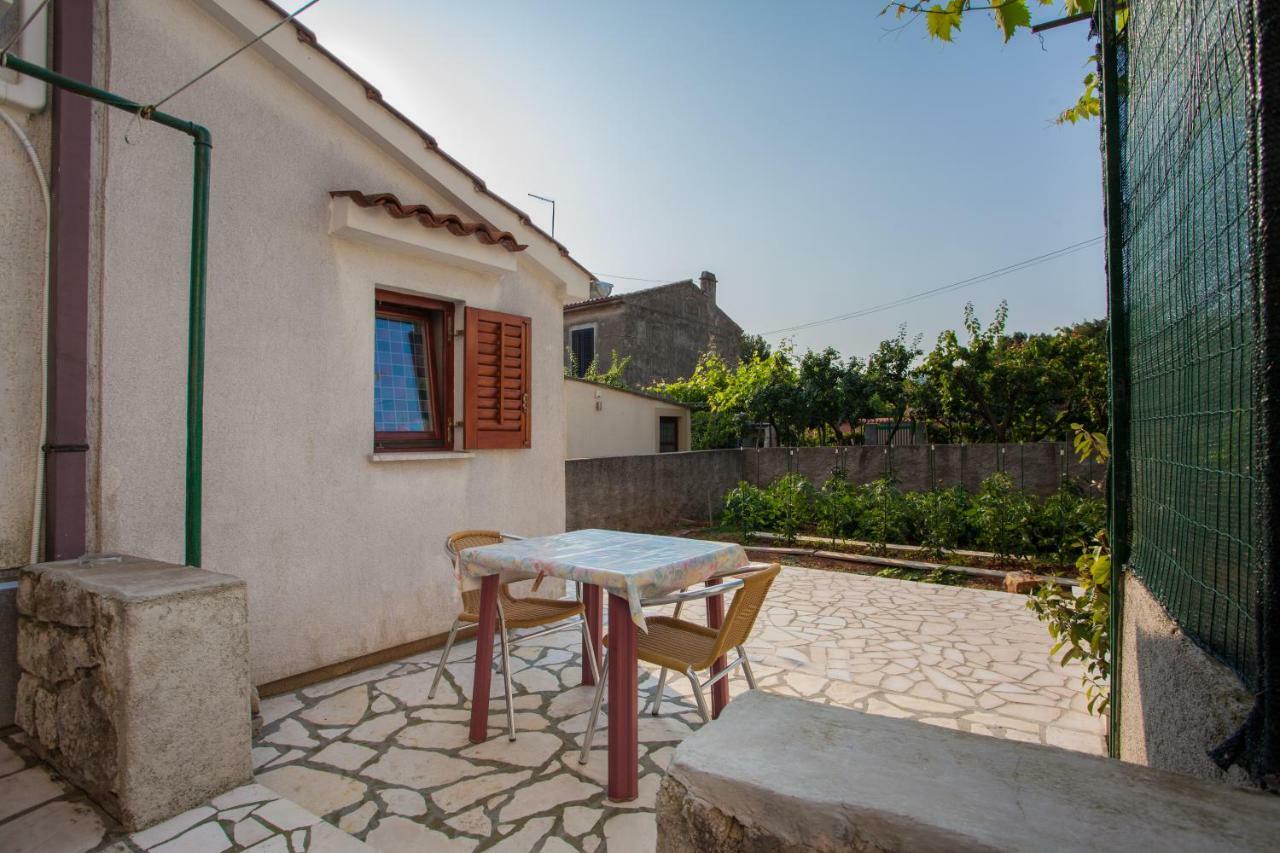Rooms Ester Cres Dış mekan fotoğraf