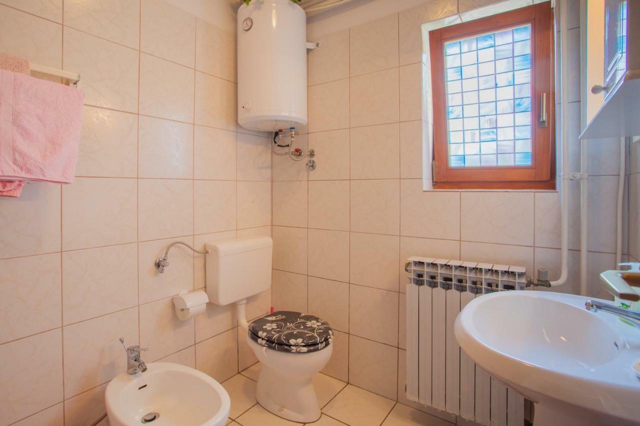 Rooms Ester Cres Dış mekan fotoğraf