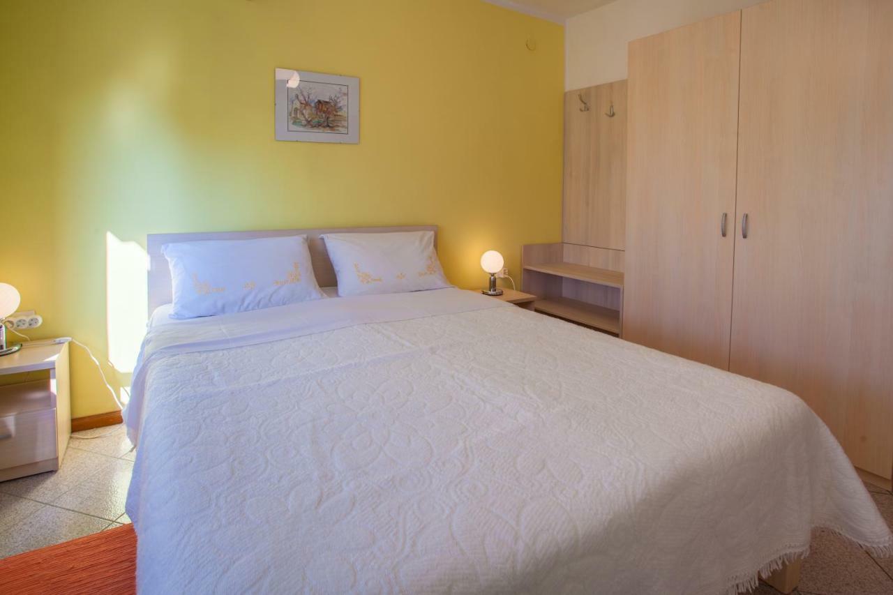 Rooms Ester Cres Dış mekan fotoğraf