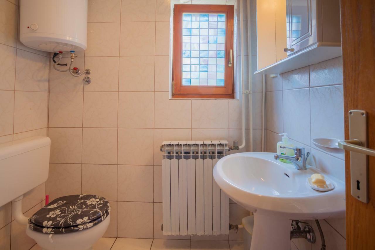 Rooms Ester Cres Dış mekan fotoğraf