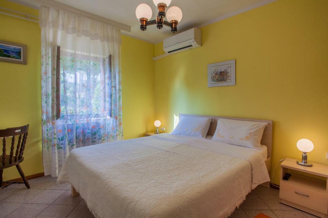 Rooms Ester Cres Dış mekan fotoğraf